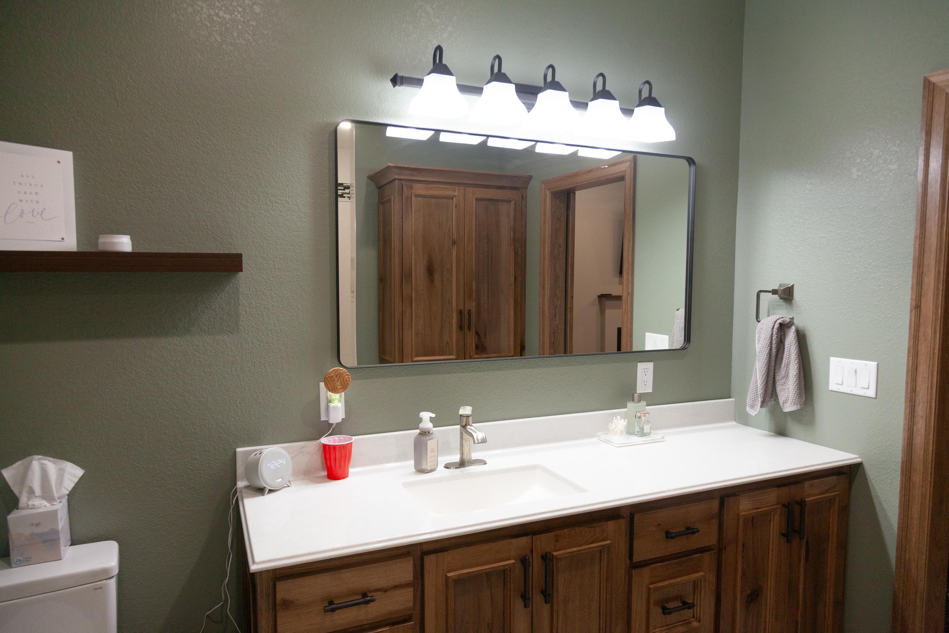 Closet organization system